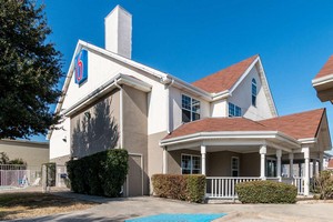 Hotel MOTEL 6 NORTH RICHLAND HILLS - NE FT WORTH