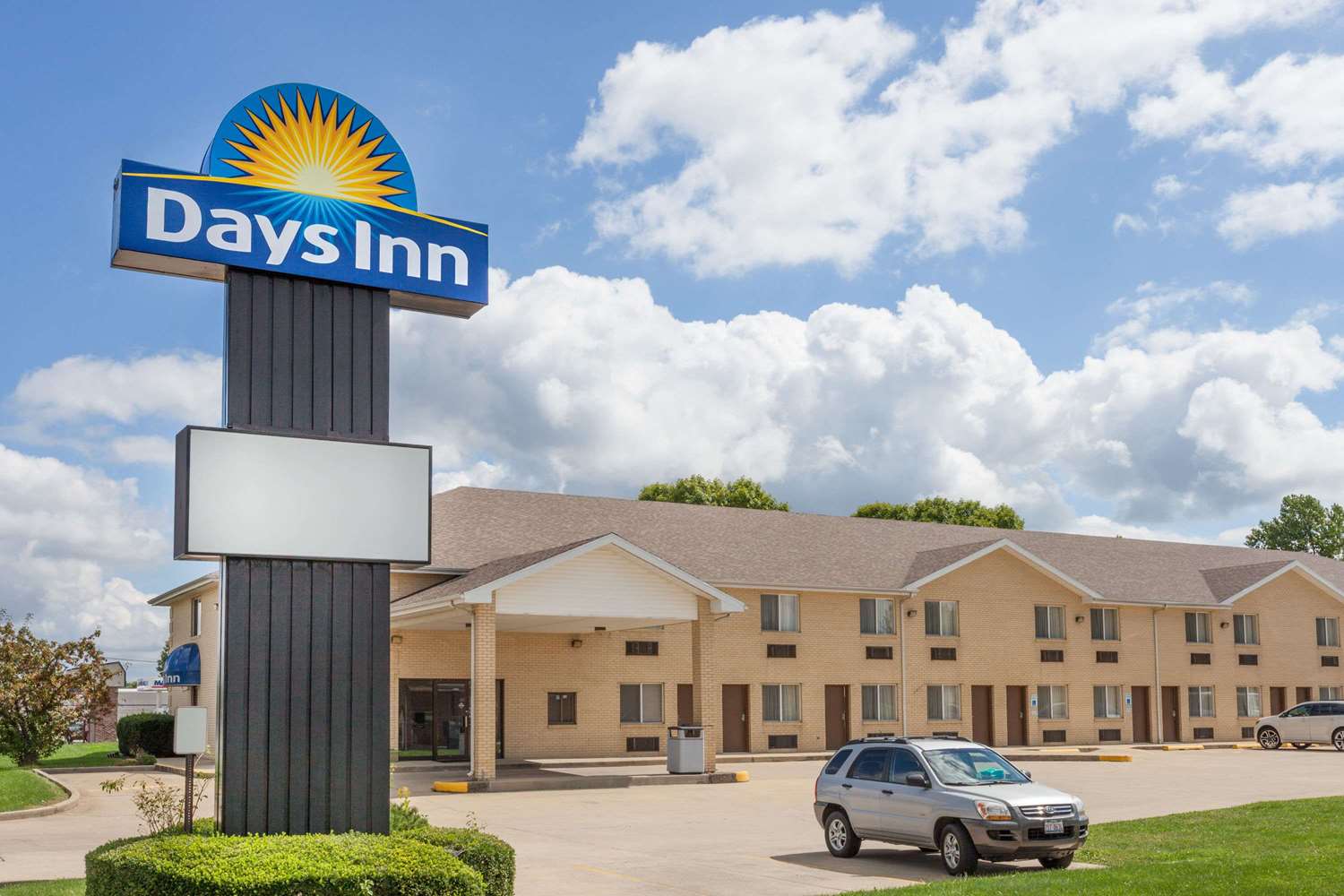 Hotel DAYS INN CHARLESTON