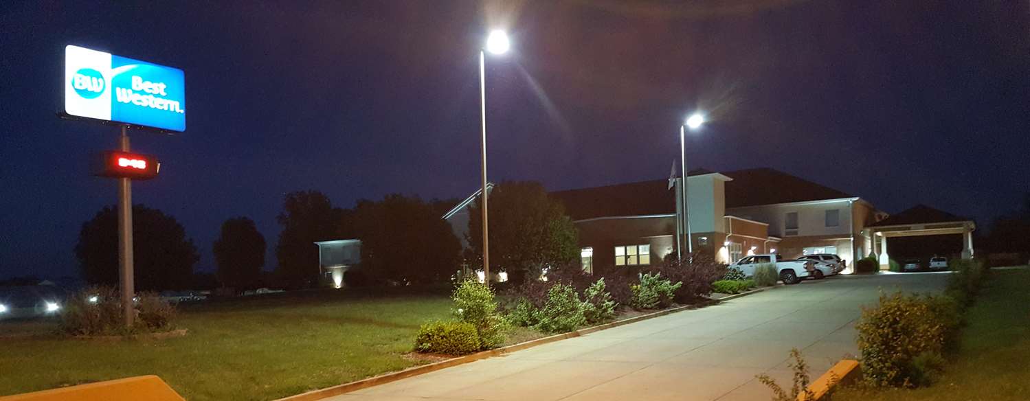 Hotel BEST WESTERN TEAL LAKE INN