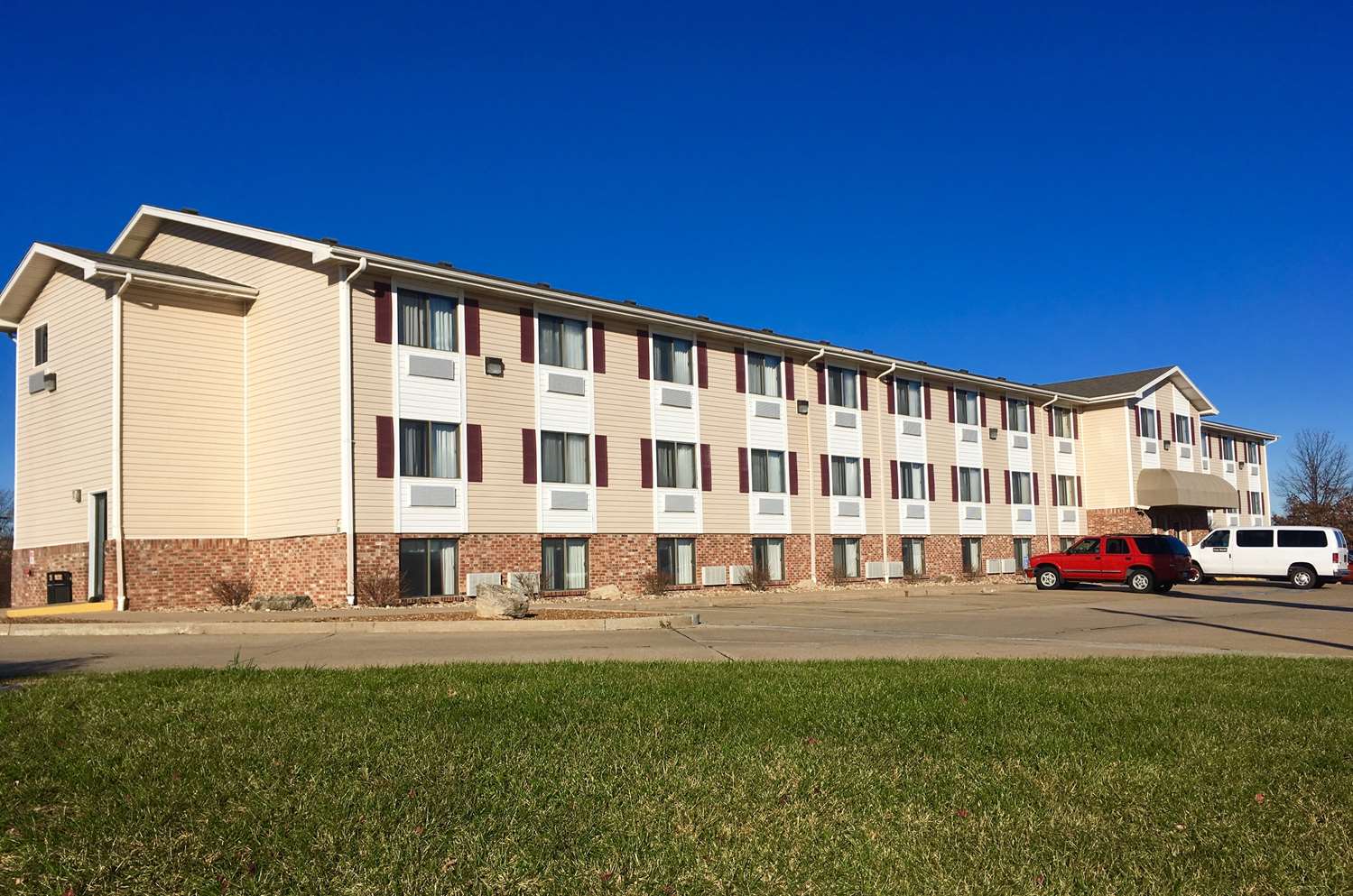 Hotel TRAVELODGE BY WYNDHAM, JEFFERSON CITY