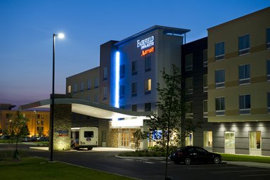 Hotel FAIRFIELD INN & SUITES COLUMBUS AIRPORT