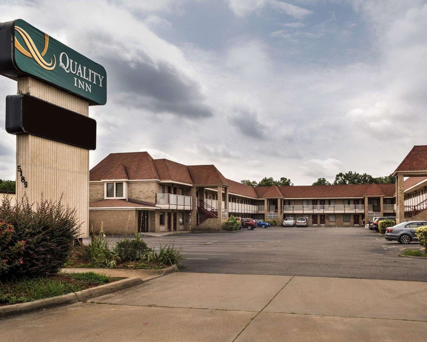 Hotel QUALITY INN LITTLE CREEK