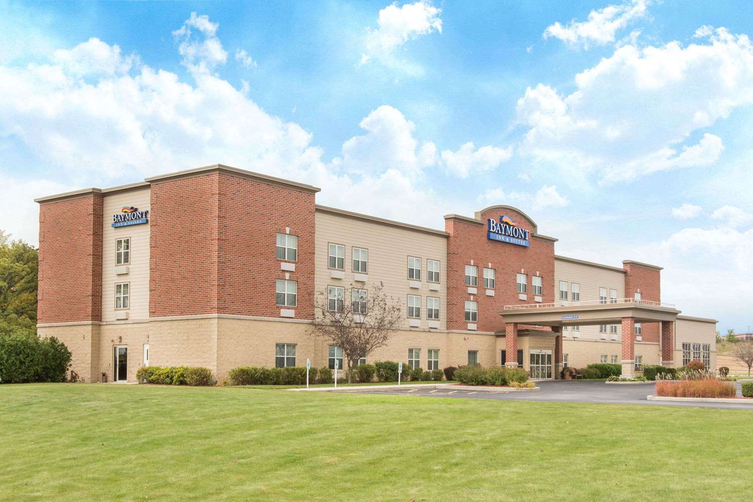 Hotel BAYMONT INN & SUITES PLYMOUTH
