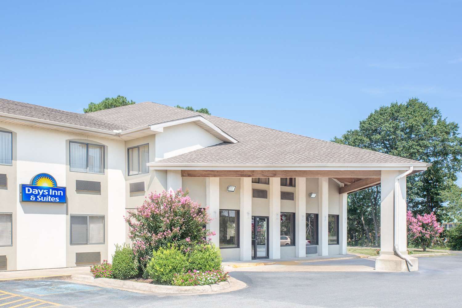 Hotel DAYS INN & SUITES BRINKLEY