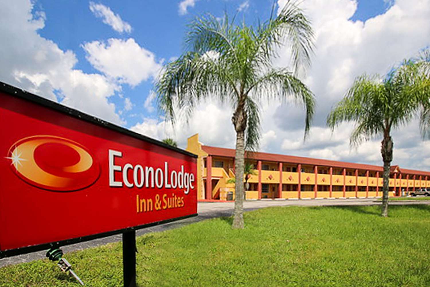 Hotel ECONO LODGE  INN & SUITES MAINGATE CENTRAL