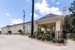 Hotel DAYS INN & SUITES FT. WORTH DFW AIRPORT SOUTH