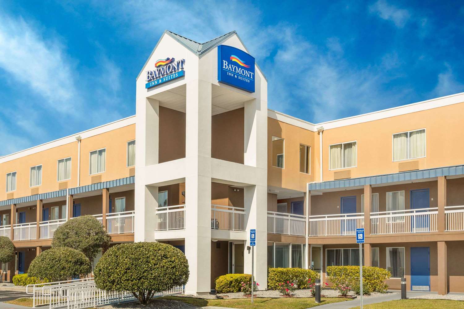 Hotel BAYMONT INN & SUITES SAVANNAH MIDTOWN