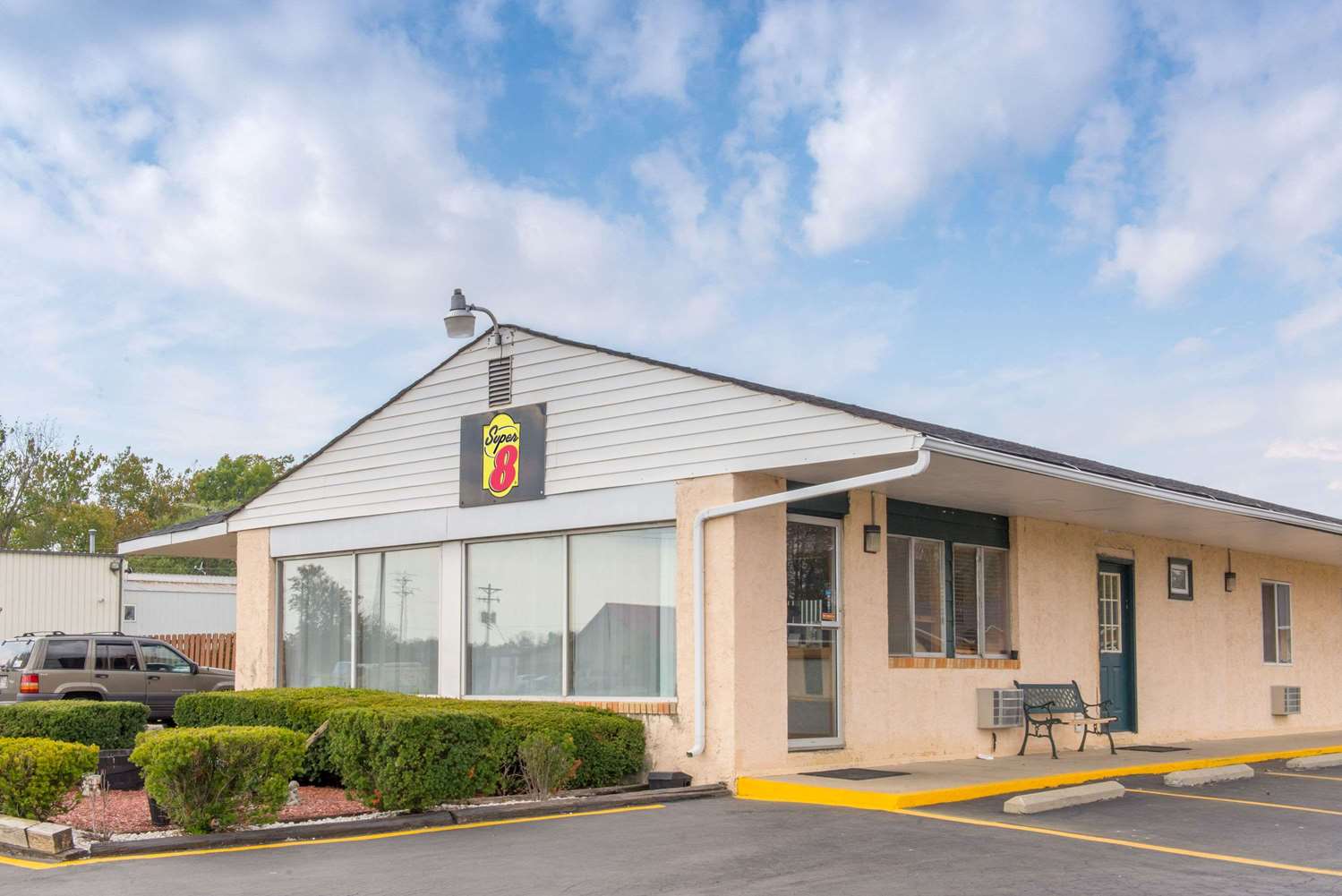 Hotel SUPER 8 CENTERVILLE-RICHMOND