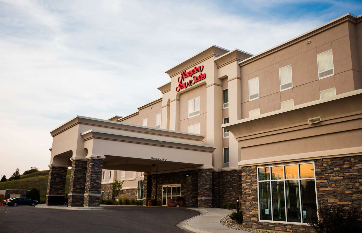 Hotel HAMPTON INN - SUITES MINOT AIRPORT ND
