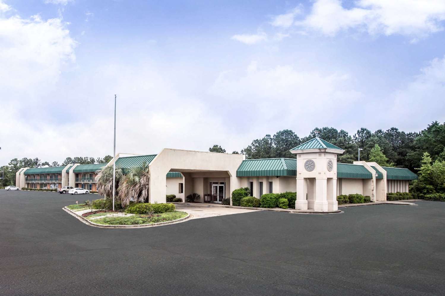 Hotel RODEWAY INN & CONFERENCE CENTER