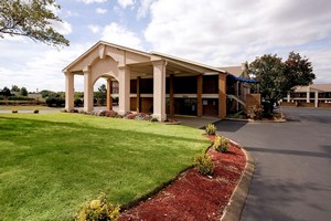 Hotel AMERICAS BEST VALUE INN AND SUITES MURFREESBORO