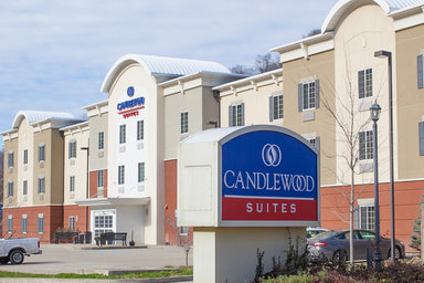 Hotel CANDLEWOOD SUITES LOGAN