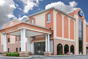 Hotel DAYS INN & SUITES BY WYNDHAM MURFREESBORO