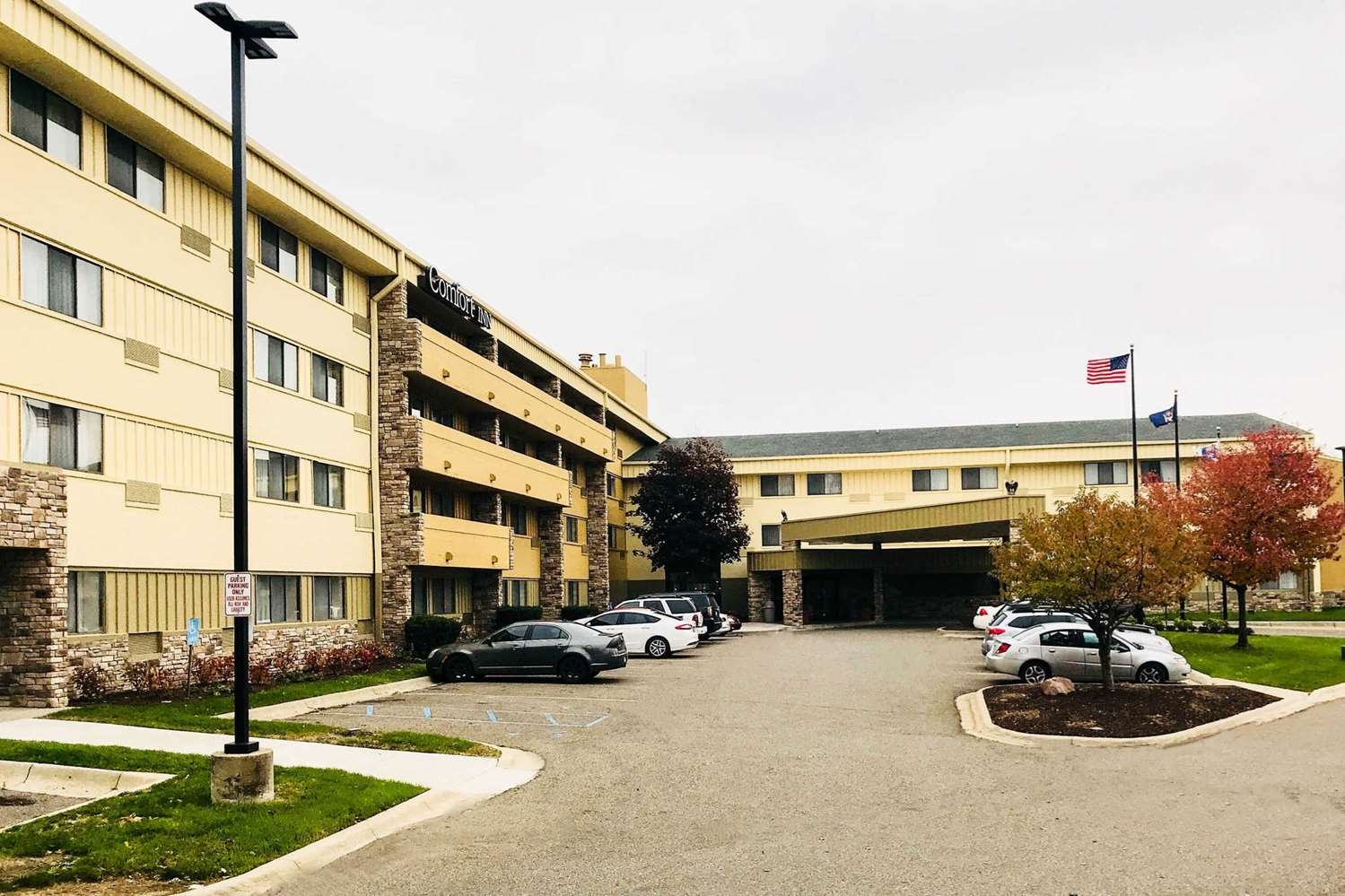 Hotel COMFORT INN FARMINGTON HILLS