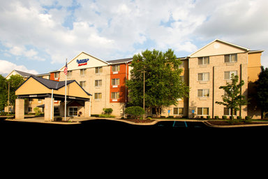 Hotel FAIRFIELD INN & SUITES DETROIT LIVONIA