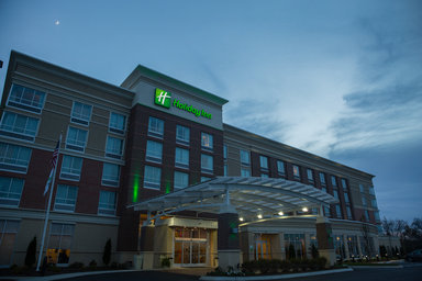 Hotel HOLIDAY INN MURFREESBORO