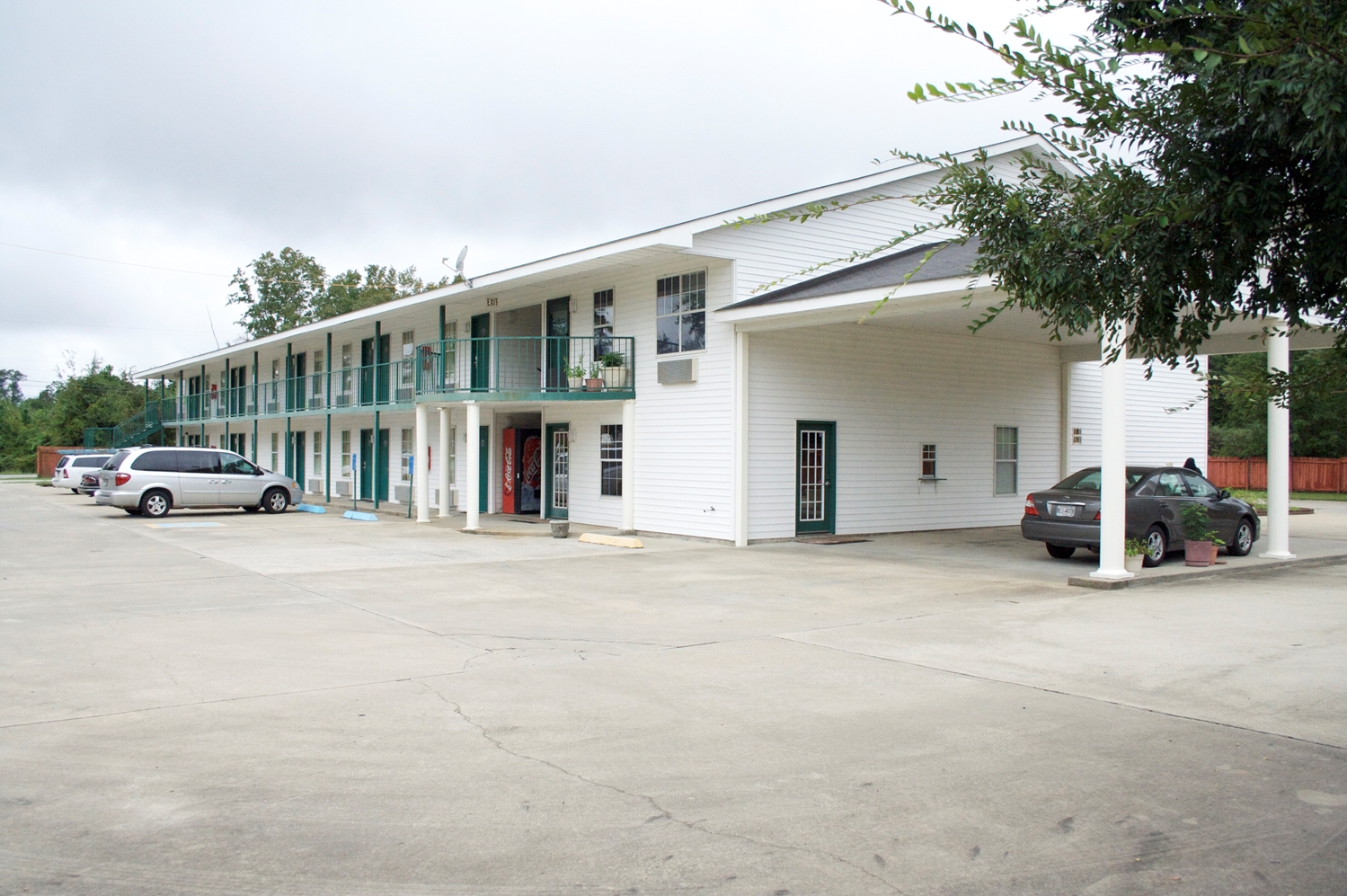 Hotel GLENNVILLE INN