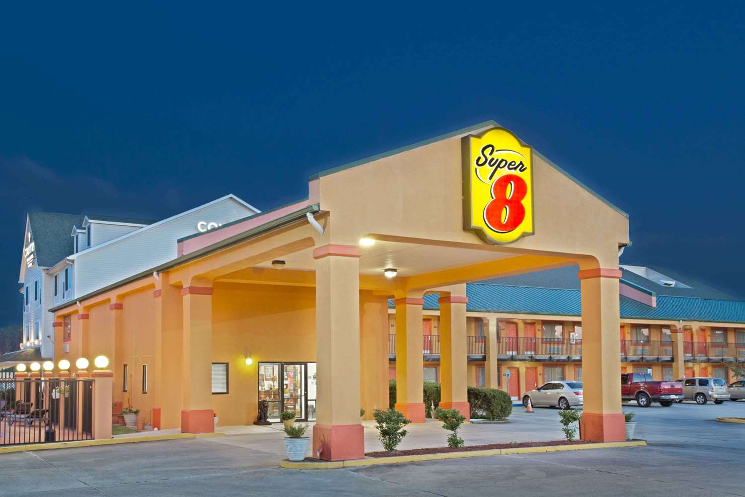 Hotel SUPER 8 COVINGTON