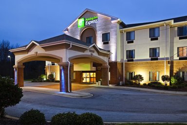 Hotel HOLIDAY INN EXPRESS FOREST CITY