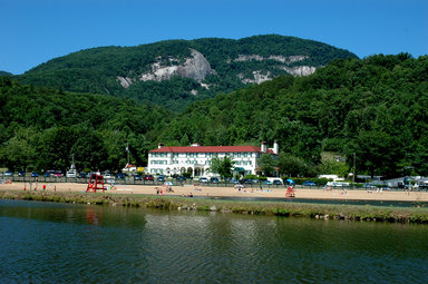 Hotel THE 1927 LAKE LURE INN AND SPA