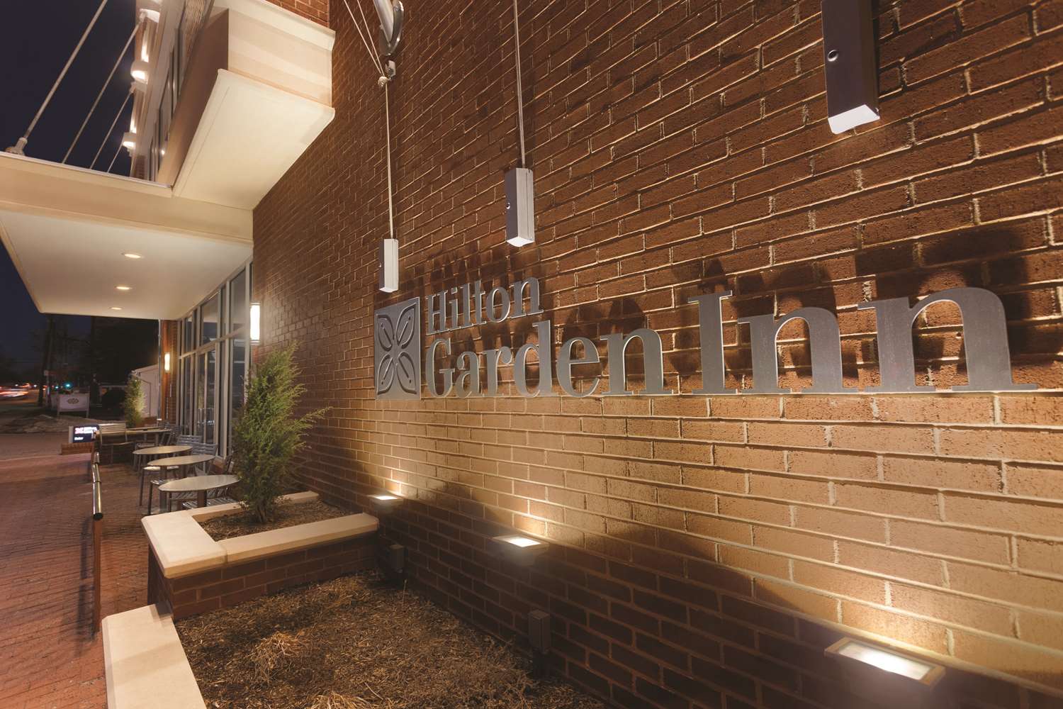 Hotel HILTON GARDEN INN FALLS CHURCH