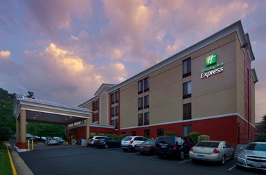 Hotel HOLIDAY INN EXPRESS FAIRFAX - ARLINGTON BOULEVARD