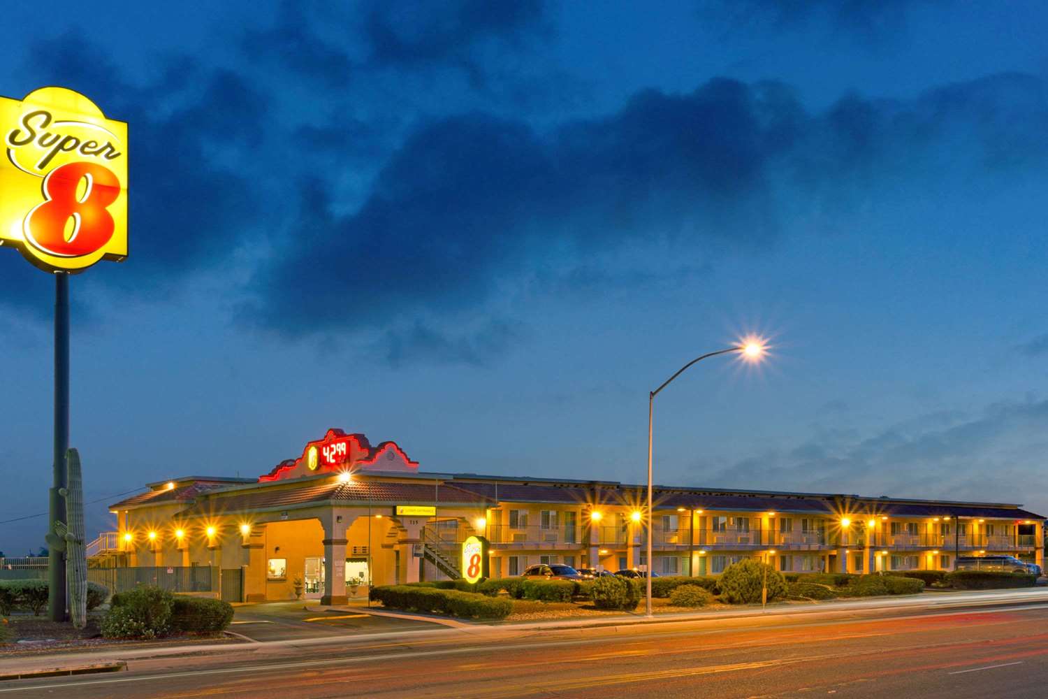 Hotel SUPER 8 BY WYNDHAM, TUCSON DOWNTOWN CONVENTION CENTER