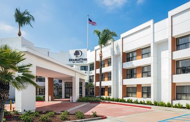 Hotel DOUBLETREE BY HILTON POMONA