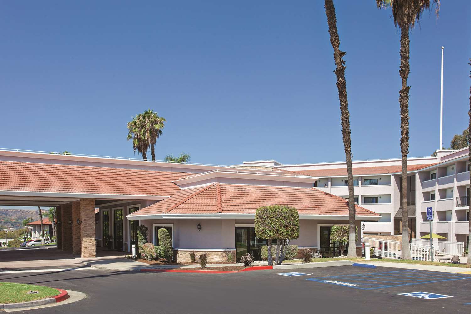 Hotel LA QUINTA INN & SUITES POMONA