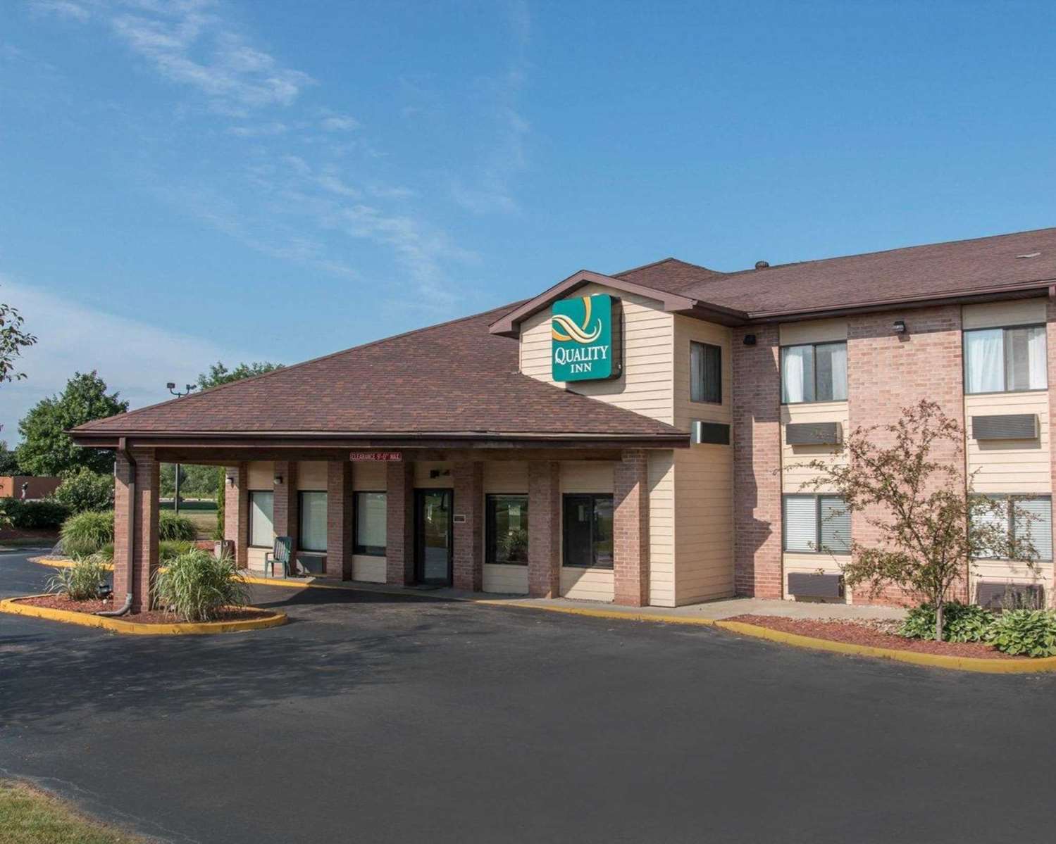 Hotel QUALITY INN HUDSONVILLE