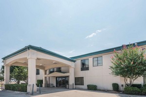 Hotel SUPER 8 FORT WORTH SOUTH