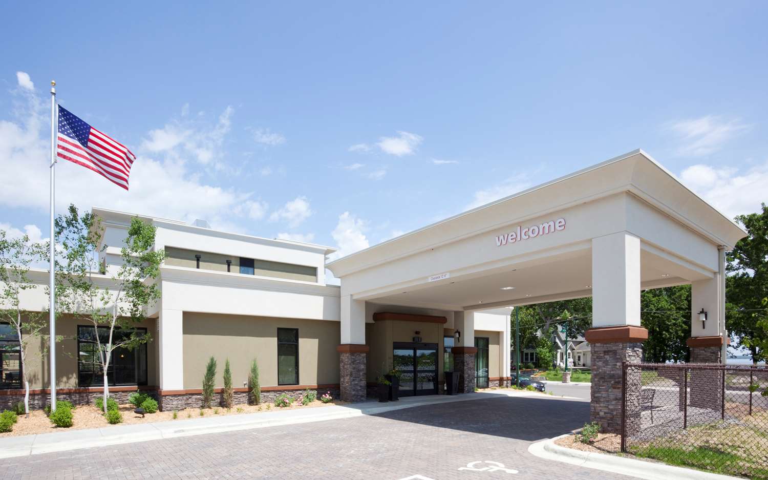 Hotel HAMPTON INN SPICER GREEN LAKE MN