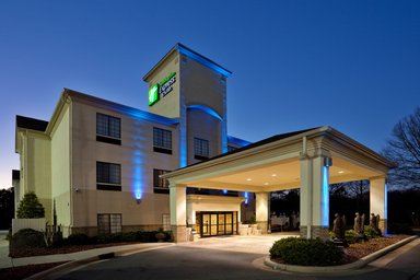 Hotel HOLIDAY INN EXPRESS & SUITES ALBEMARLE