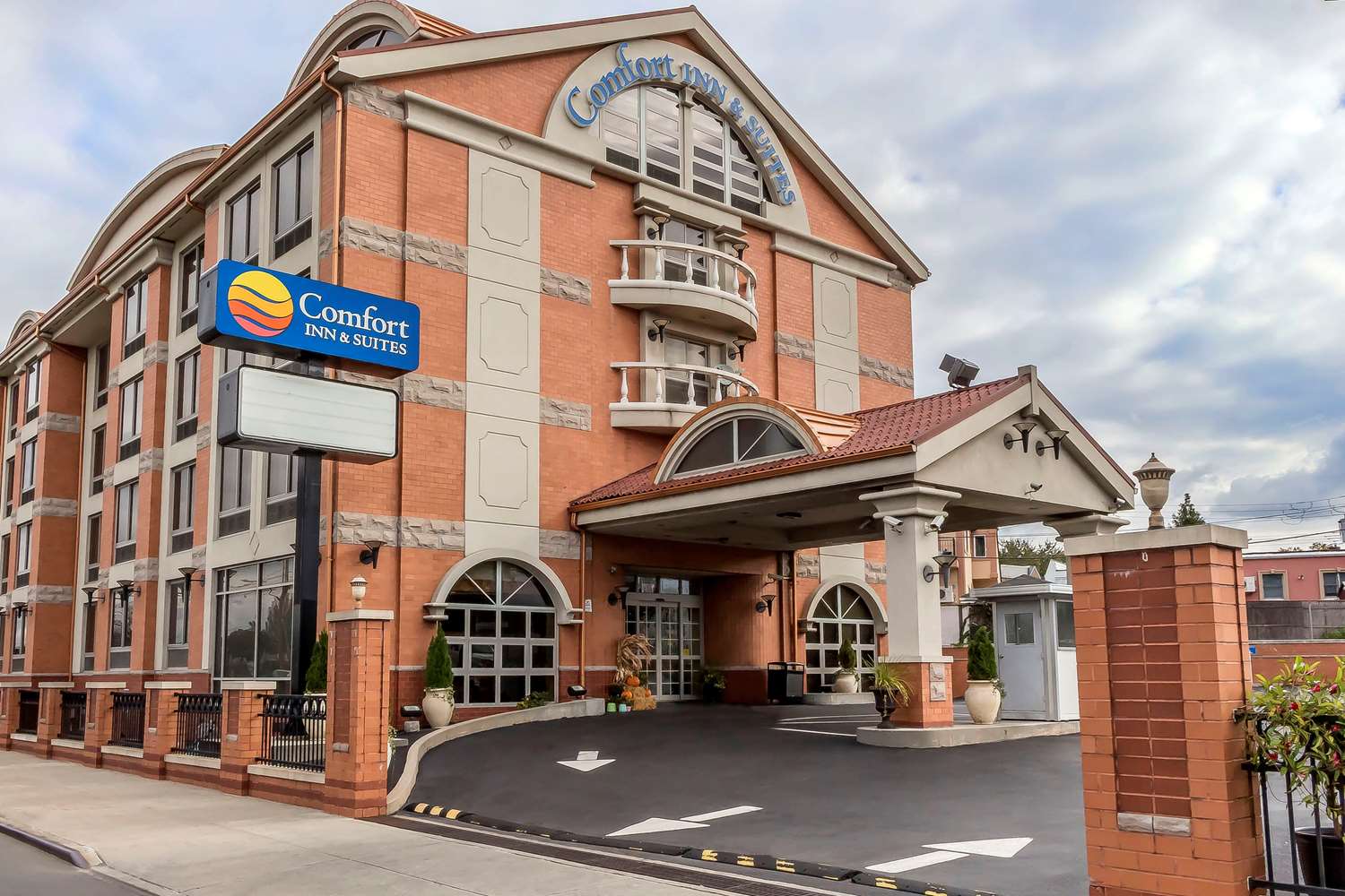 Hotel COMFORT INN & SUITES LAGUARDIA AIRPORT
