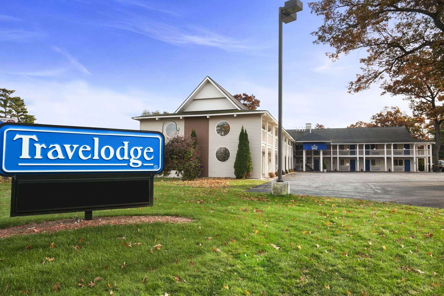 Hotel TRAVELODGE BY WYNDHAM, TRAVERSE CITY MI