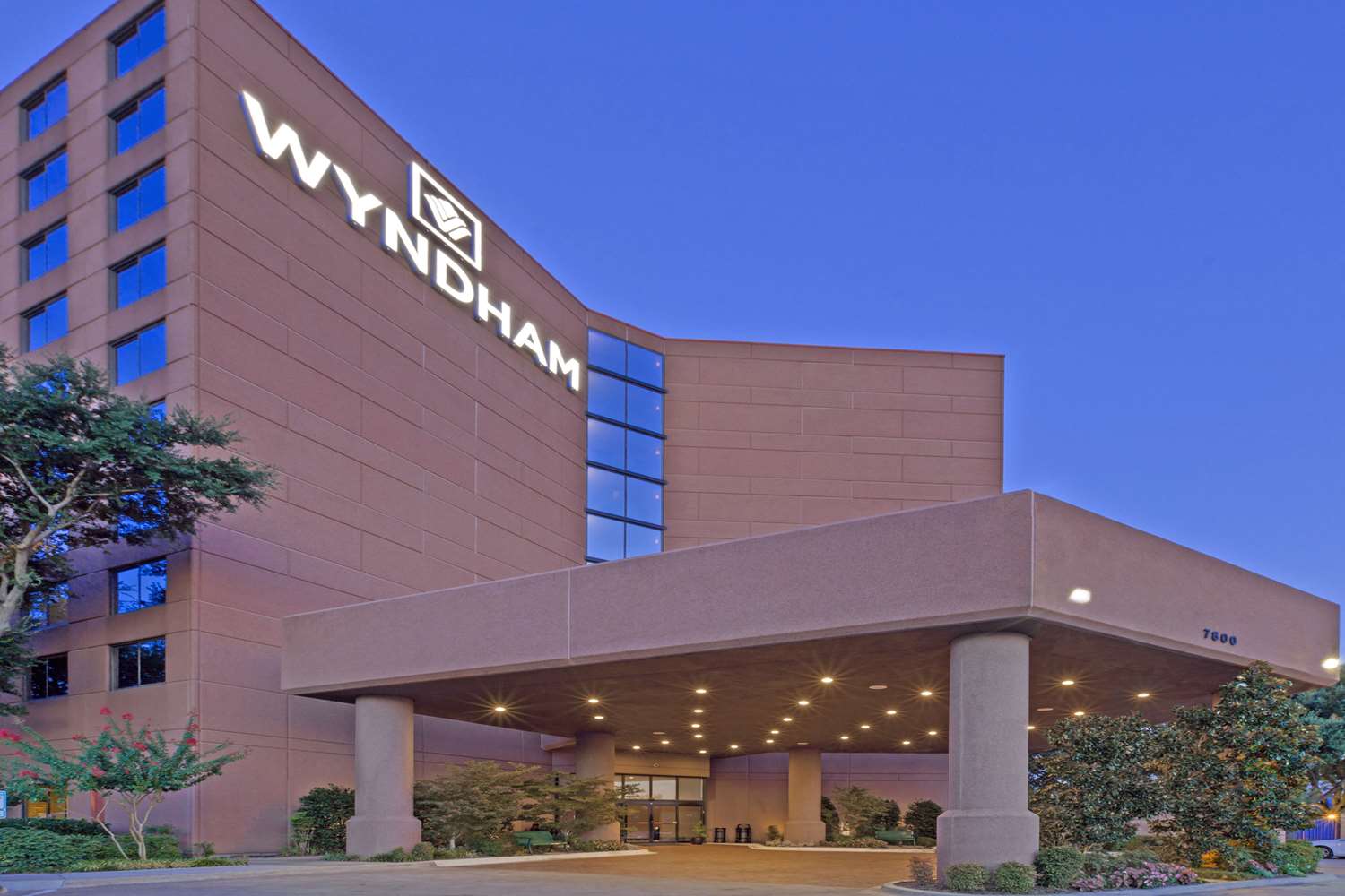 Hotel WYNDHAM DALLAS SUITES - PARK CENTRAL