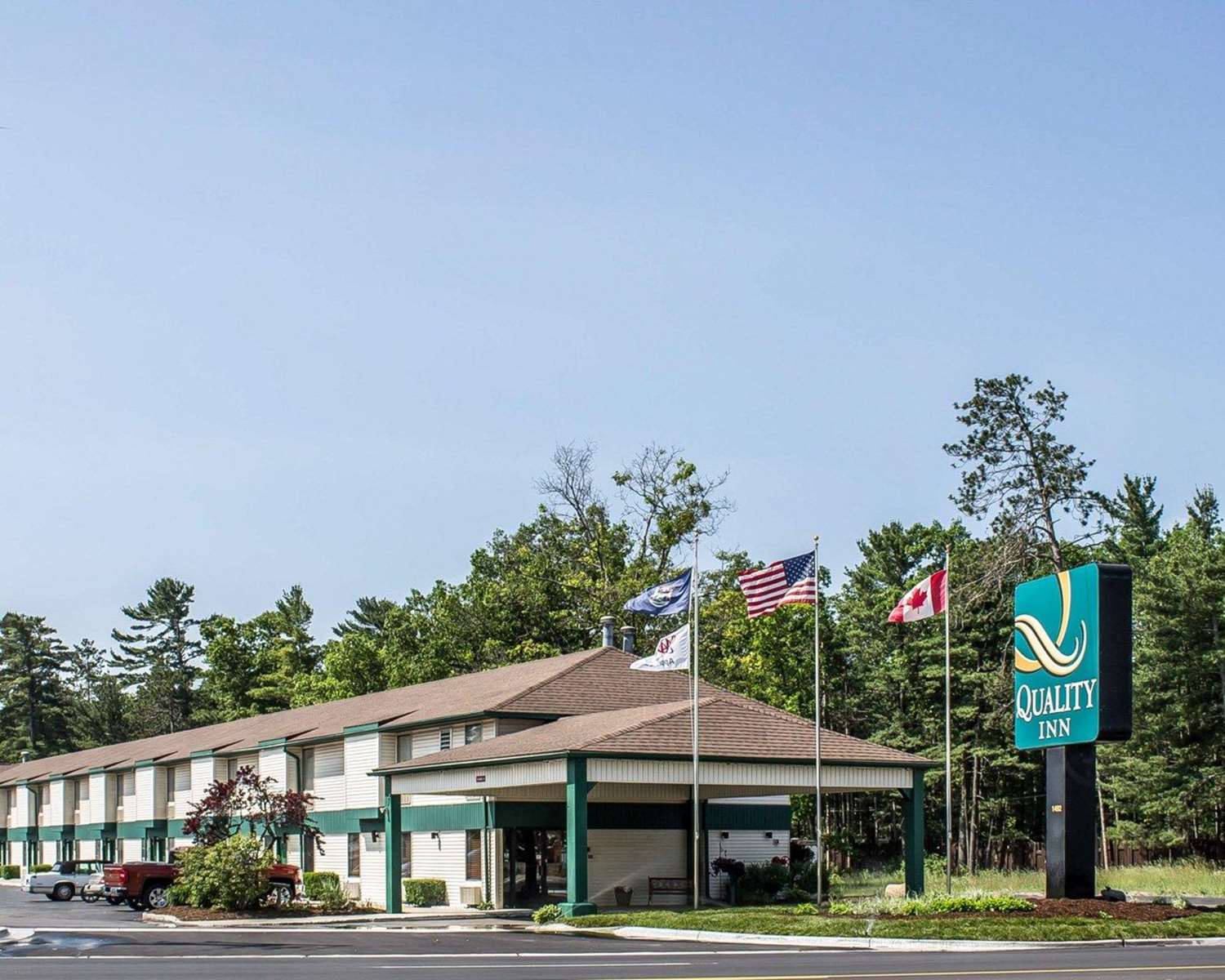 Hotel QUALITY INN BY THE BAY