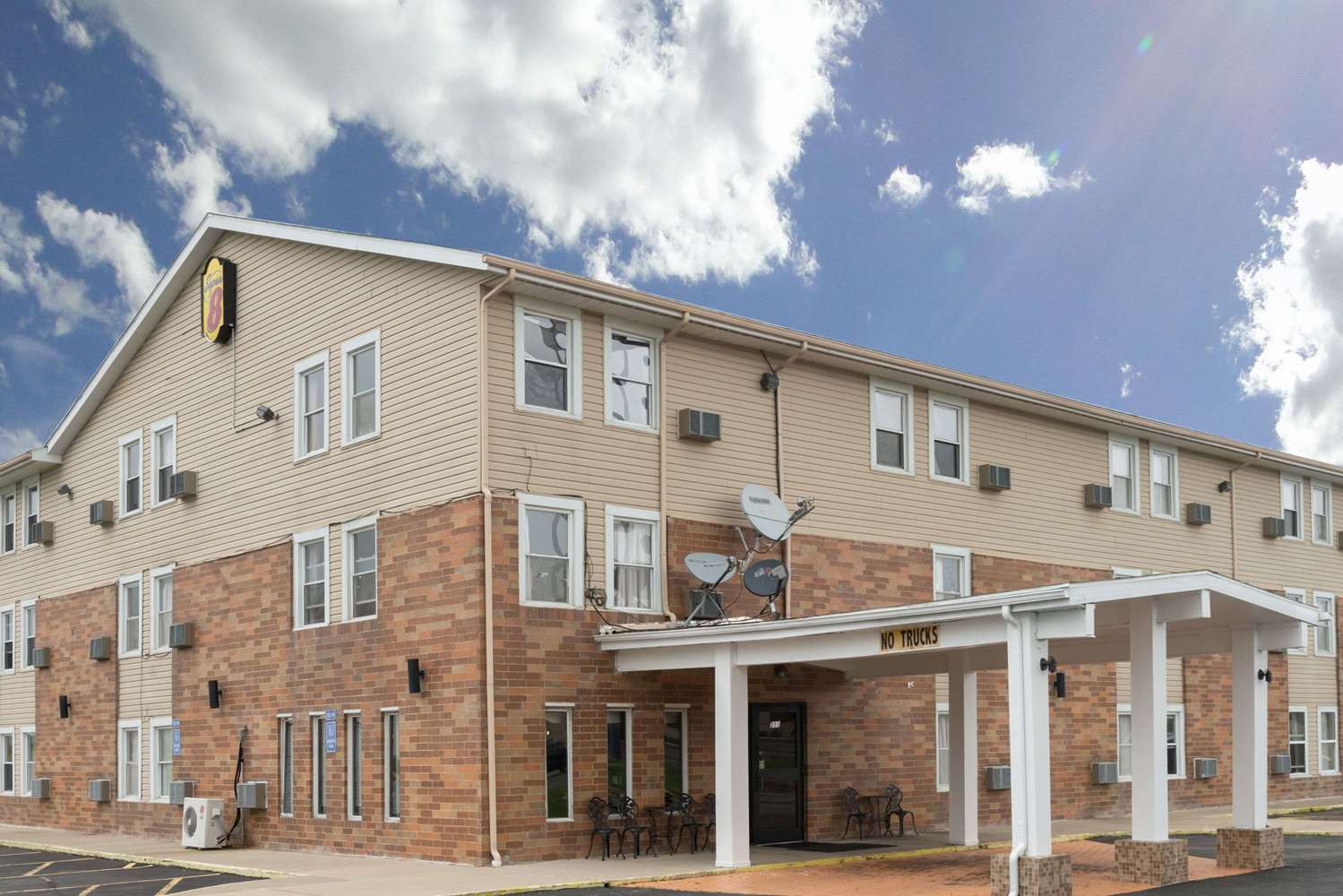 Hotel SUPER 8 LITCHFIELD