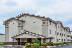 Hotel SUPER 8 BY WYNDHAM DANVILLE VA