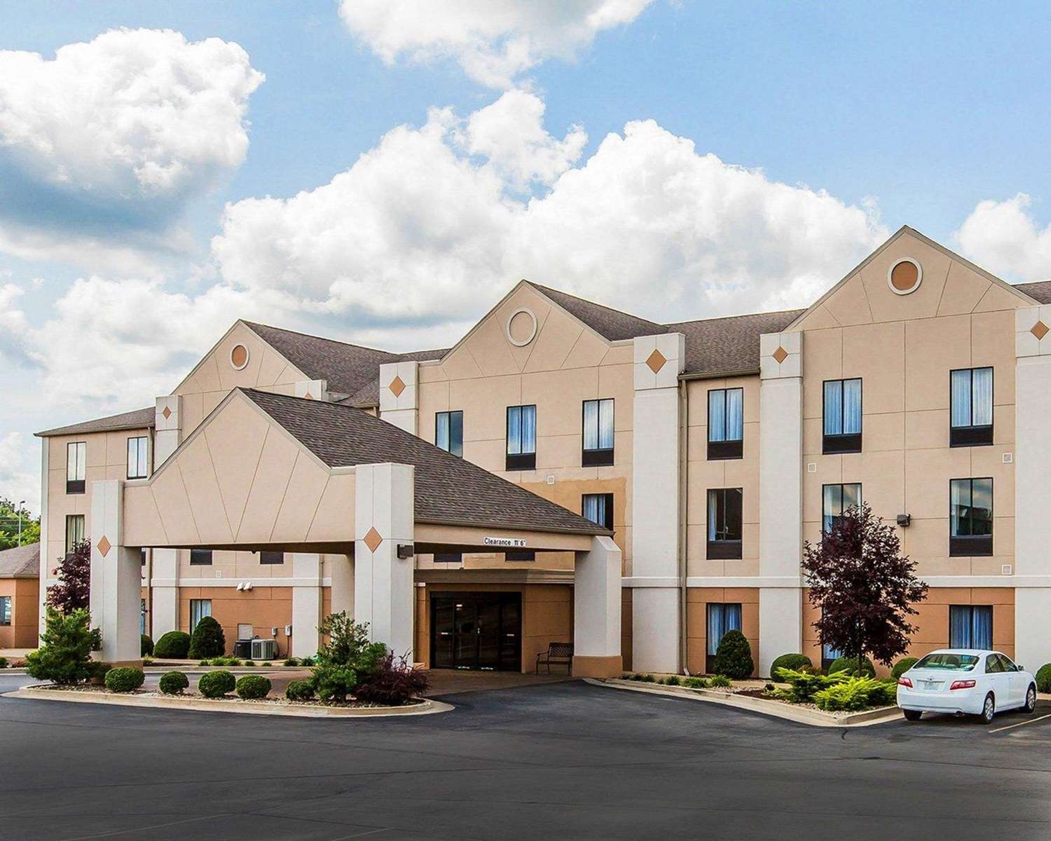 Hotel COMFORT INN SULLIVAN