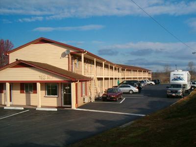 Hotel AMERICAS BEST VALUE INN JONESVILLE