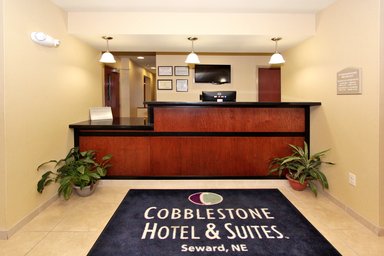 Hotel SEWARD, NE - COBBLESTONE HOTEL & SUITES