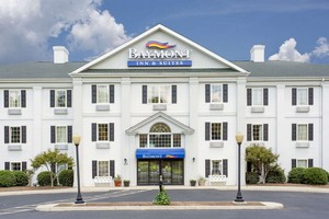 Hotel BAYMONT INN & SUITES MARTINSVILLE