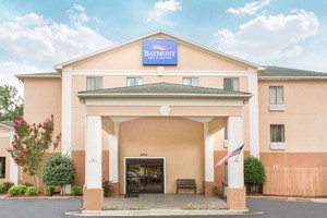 Hotel BAYMONT INN & SUITES WINSTON SALEM