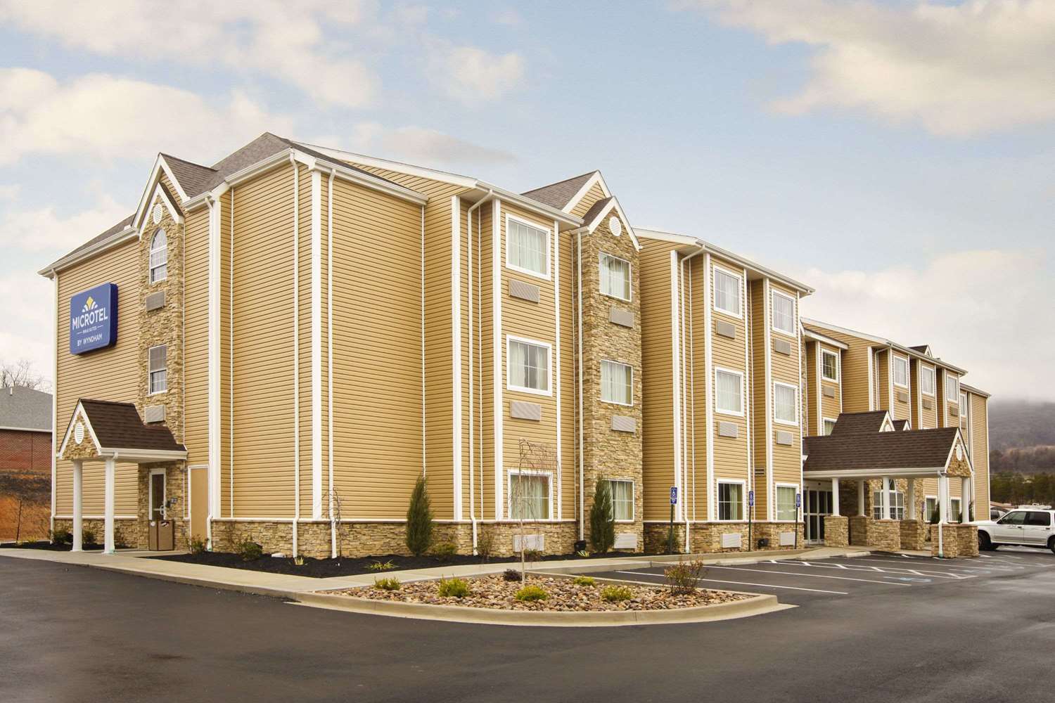 Hotel MICROTEL INN SUITES BY WYNDH