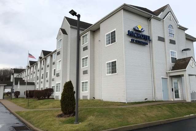 Hotel MICROTEL INN & SUITES BY WYNDHAM PITTSBURGH AIRPORT