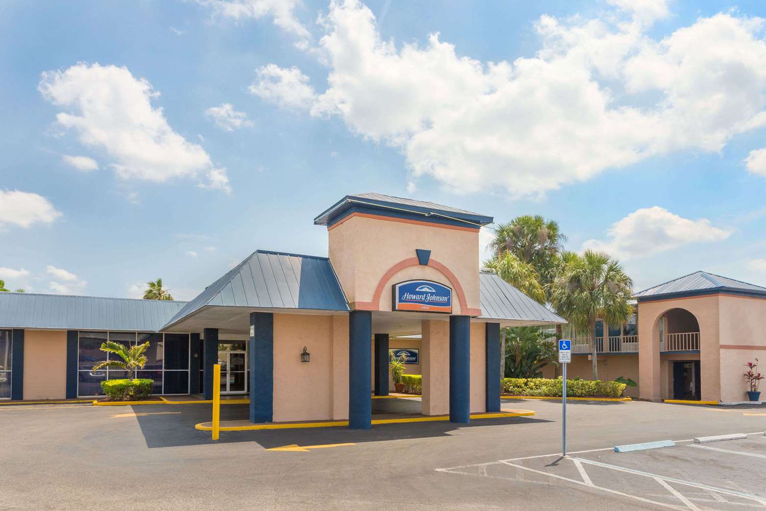 Hotel HOWARD JOHNSON LAKELAND