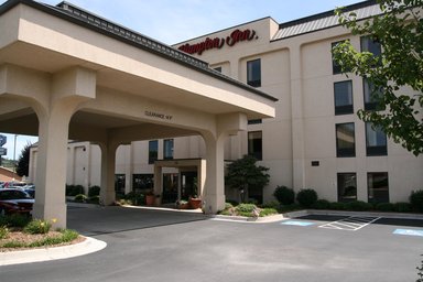 Hotel HAMPTON INN HILLSVILLE