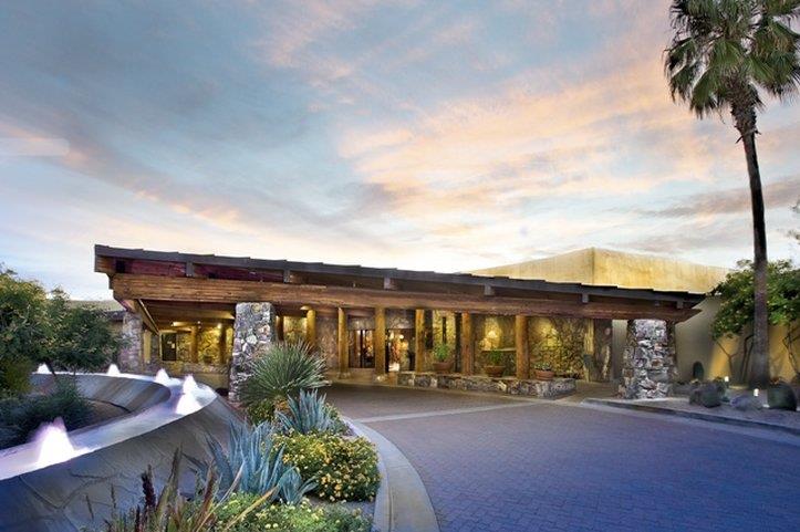 Hotel CIVANA CAREFREE