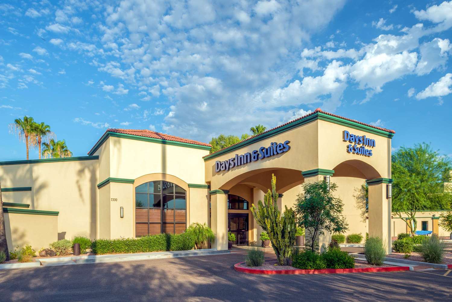 Hotel DAYS INN & SUITES SCOTTSDALE NORTH